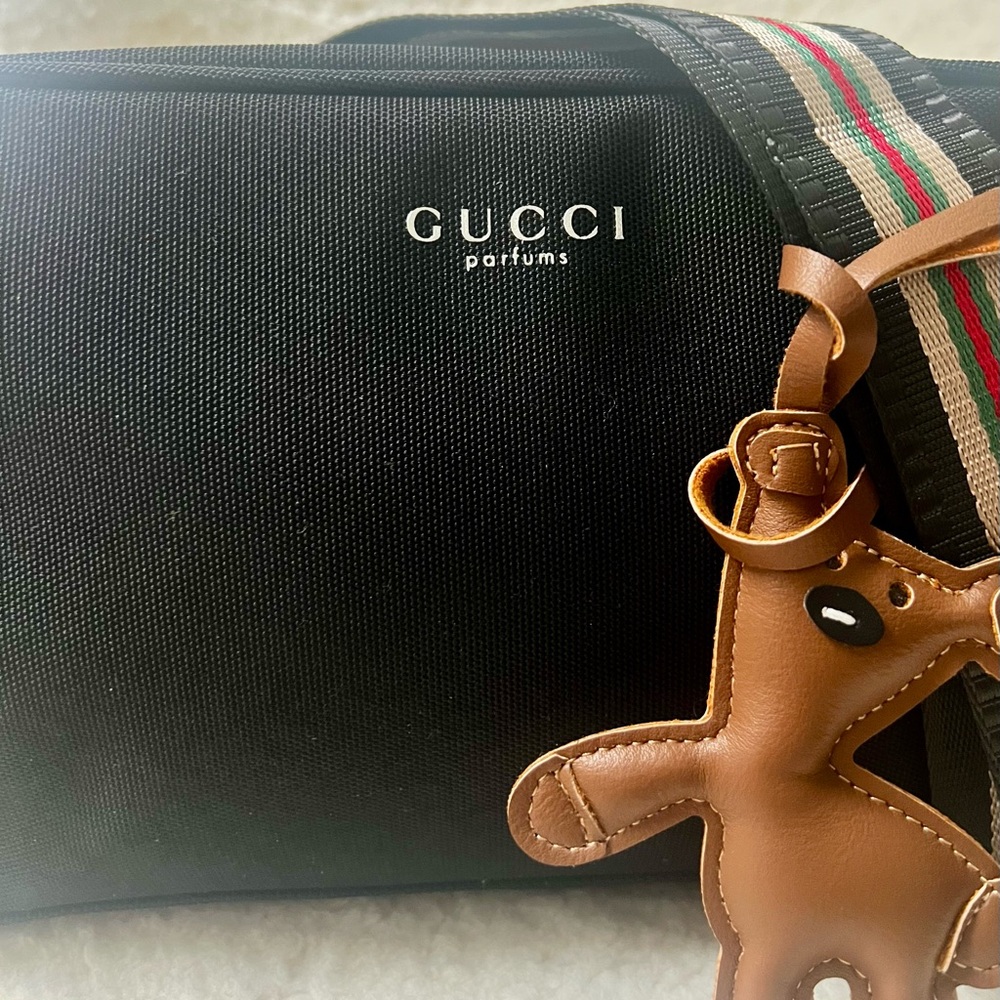 Gucci Upcycled Beauty Crossbody Bag with Crossbody Strap and Charm - Picture 2 of 6